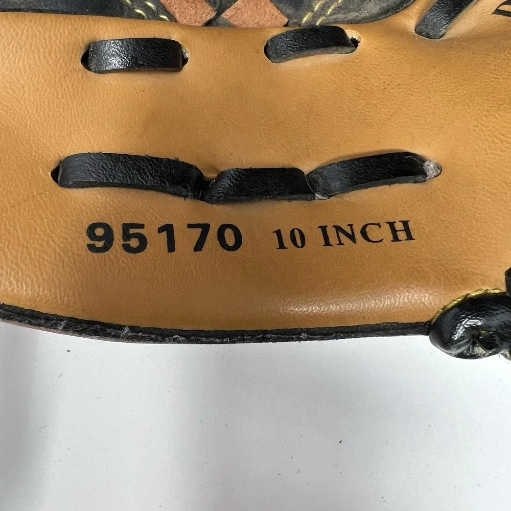 T-ball USA Baseball Glove RHT MacGregor 95170 10